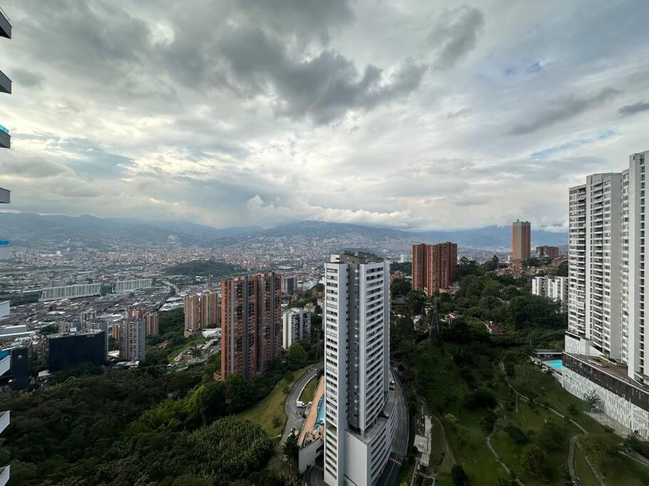 Poblado,jacuzzi,wifi,vista Exclusiva Apartamento