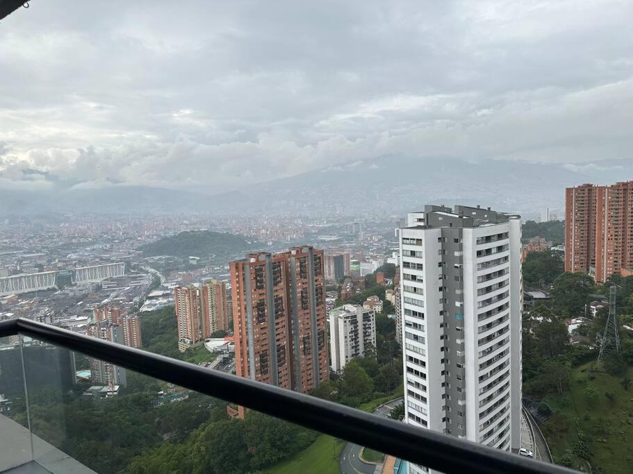 Poblado,jacuzzi,wifi,vista Exclusiva Apartamento